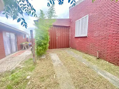 Casa 3 ambientes con 2 baños