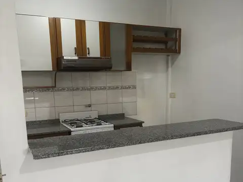 Departamento 3 amb a mts de Av Alberdi! Apto crédito!