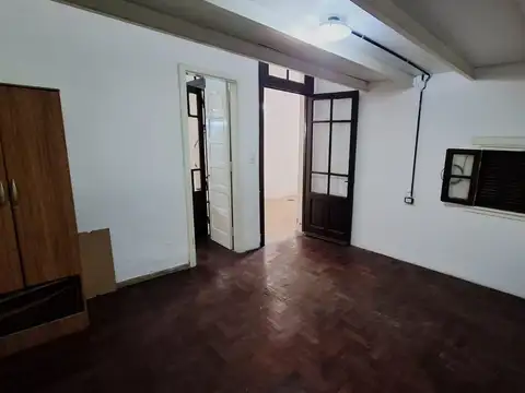 Depto Tipo Casa en Venta en Parque Chacabuco, USD 79.000