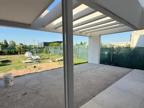 Casa en Barrio Vida