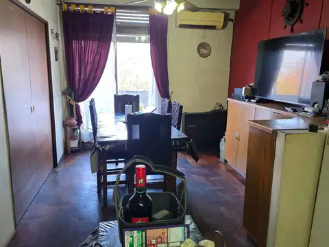 Depto Tipo Casa 5 ambientes con 2 baños
