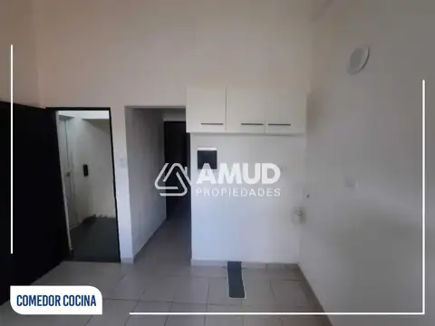 Departamento en Alquiler en Villa Centenario, $ 370.000