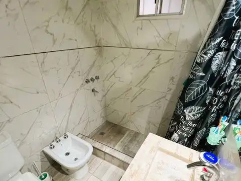 Depto Tipo Casa en Venta 40 años