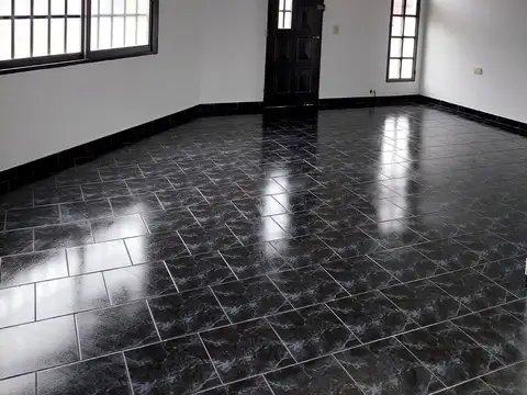 Casa en Venta en Los Hornos, USD 99.000