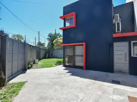 Duplex tipo casa 2 dormi c/ lavadero