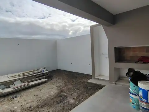 Venta duplex premium tres dormitorios Campos de Manantiales