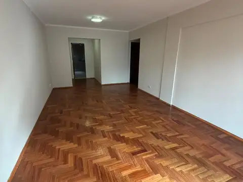 Departamento 5 ambientes con 2 baños