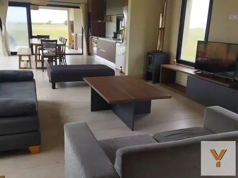 Casa en venta - 2 Dormitorios 3 Baños - Miramar