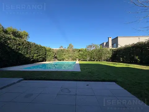 Casa en Alquiler de 4 dormitorios