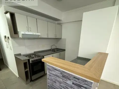 Departamento en Alquiler en Villa Ballester, $ 590.000