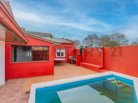 Venta de casa de casa 4 ambientes, Peralta Ramos Oeste, Mar del Plata