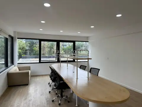 Oficina en el complejo Leloir Plaza II en Parque Leloir