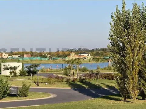 Acceso Panamericana Ramal Escobar KM44 Barrio  San Matías 100