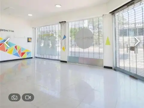 Hipolito Yrigoyen  al 6400