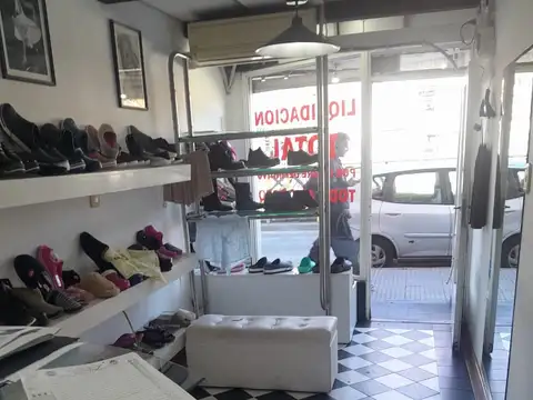 LOCAL EN ALQUILER A METROS DE LA ESTACION VILLA ADELINA