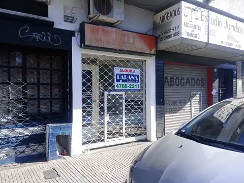 LOCAL EN ALQUILER A METROS DE LA ESTACION VILLA ADELINA