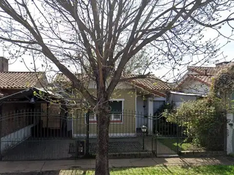 VENTA CASA 3 AMB  EZPELETA APTO CREDITO