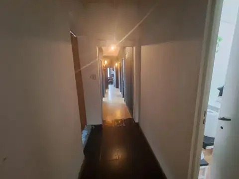 Casa 5 ambientes con 1 baño