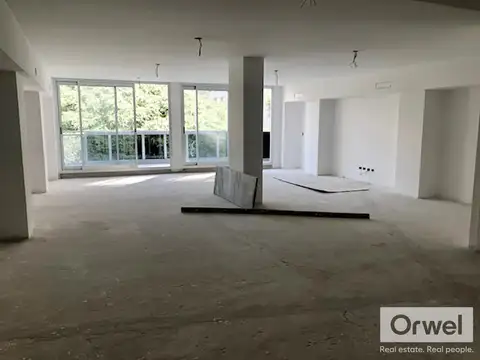 Oficina en Venta con 2 cocheras