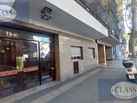 Coronel Ramón Lorenzo Falcón 1900, Piso 6º