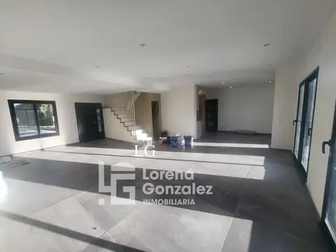 Casa en Venta en Haras Santa María, USD 320.000