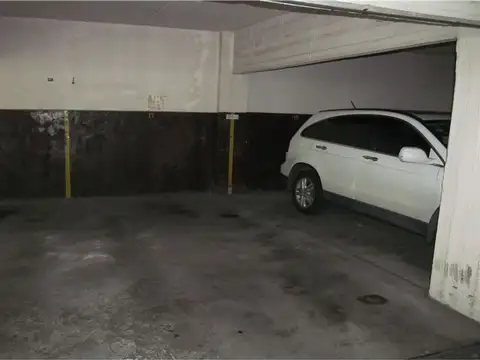 Venta Cochera Cubierta en Avellaneda (PBA)