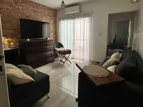 20 De Septiembre 2900, Piso 2