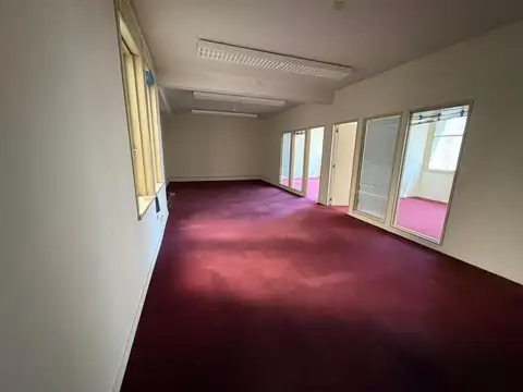 Oficina de 87 m2 en venta en Recoleta