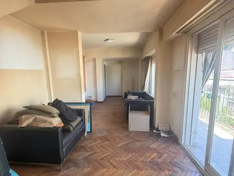 Dúplex en Belgrano 3 amb + dep al frente