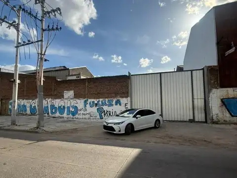 Terreno en Venta en Lanús Oeste, USD 785.000
