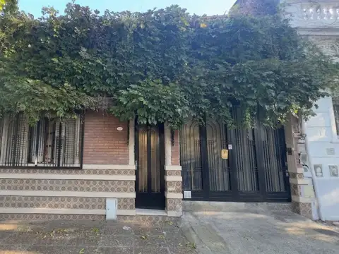 Ph 4 ambientes en venta, villa mitre con terraza