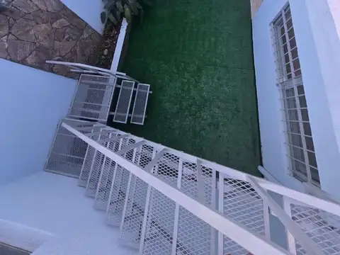 MONOAMBIENTE APTO CREDITO CON PATIO Y TERRAZA