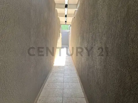 Garibaldi 1400, Piso 0