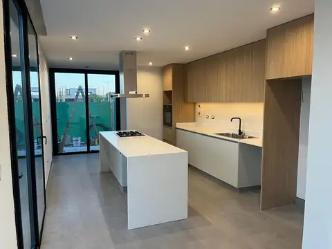 Casa en Venta al Oeste