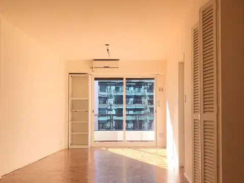 1 Ambiente - Cordoba/parana - Frente - Bcon - Luz - Buen Edificio - Buen Estado.