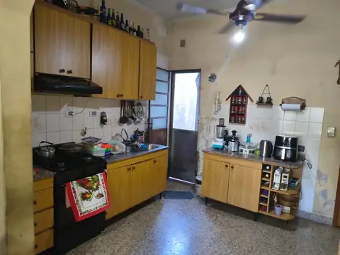 GRAL SAVIO N° 2755 B - CASA AL FRENTE- VENTA