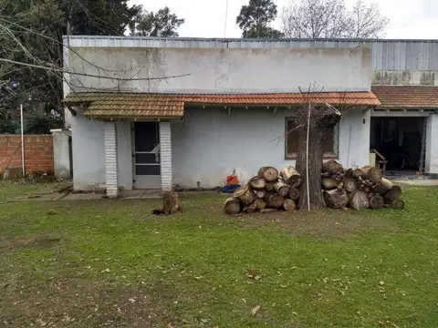 Casa en Venta con 1 cochera