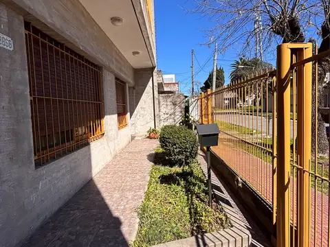 Gorriti 3800