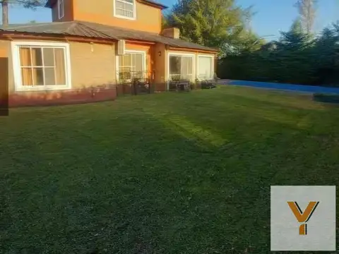 Casa en venta - 2 Dormitorios 2 Baños - Cocheras - 590Mts2 - Moreno
