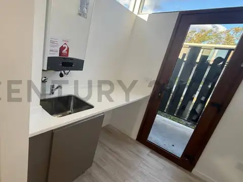 Casa en Alquiler en City Bell, USD 2.200