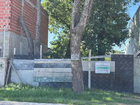 Terreno en Venta 44  mts Fondo