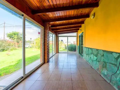 Casa 2 ambientes con 1 baño