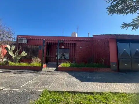 CASA EN VENTA 4 AMBIENTES GRAND BOURG APTO CRÉDITO