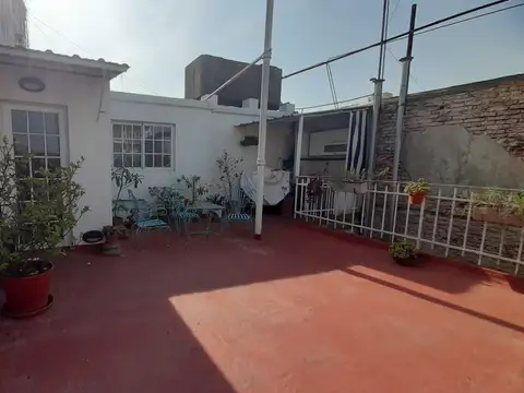 Avenida San Juan 1300, Piso 1