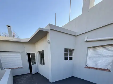 Depto Tipo Casa en Alquiler de 5 ambientes