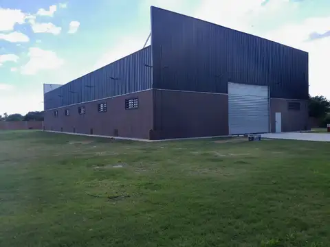 Galpon en Venta 21  mts Frente