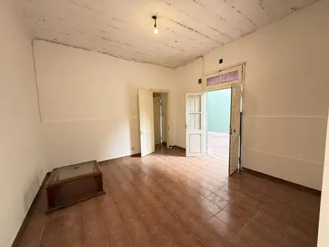 Depto Tipo Casa en Alquiler en Abasto, $ 680.000