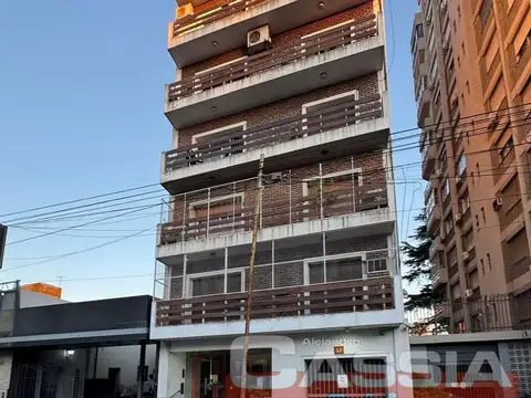 HIPOLITO YRIGOYEN al 6600