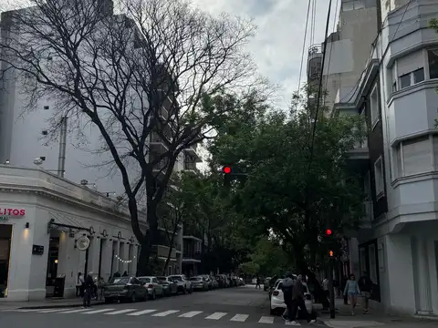 Charcas 3700, Piso 8