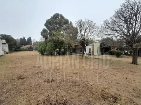 Terreno / Lote en venta de 1375m2 ubicado en La Plata